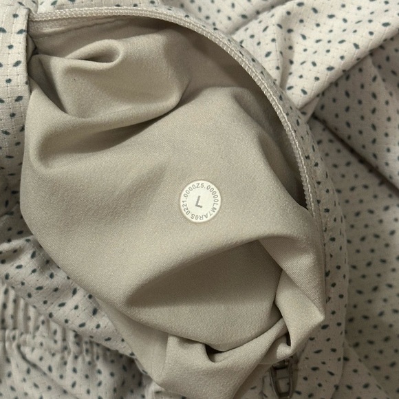 Lululemon Shorts - Picture 6 of 6